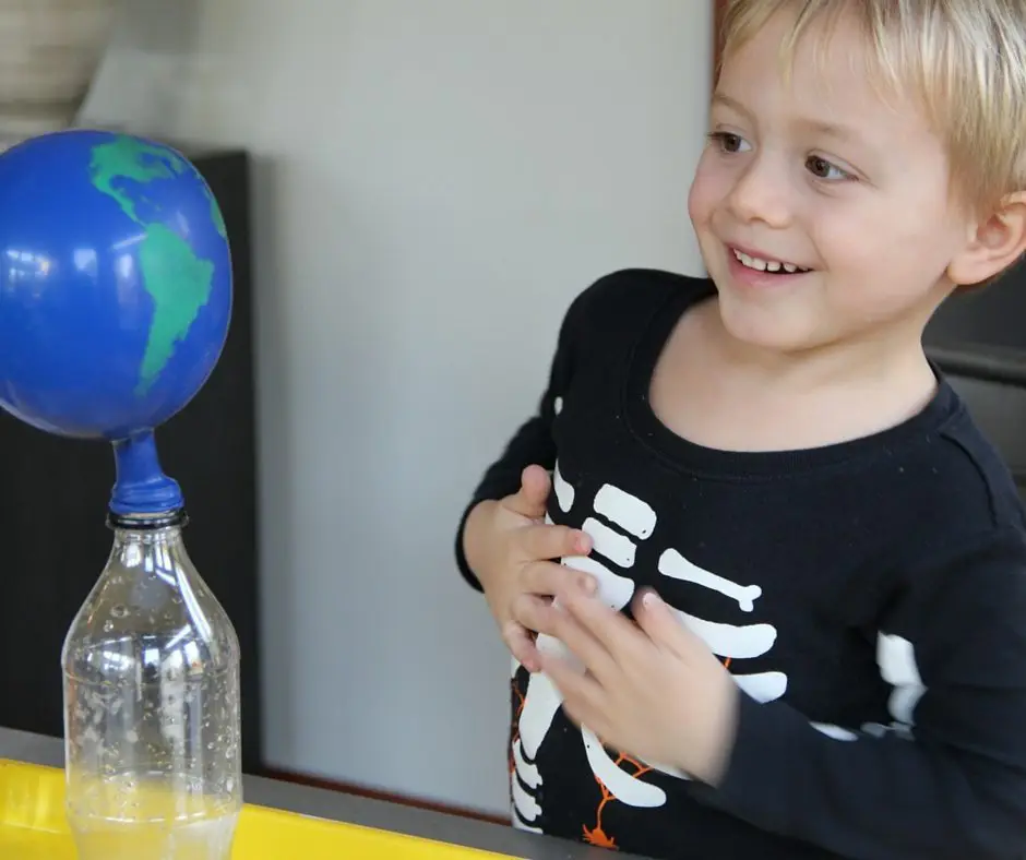 Baking Soda Vinegar Science Experiment with Balloons - Earth Day Science