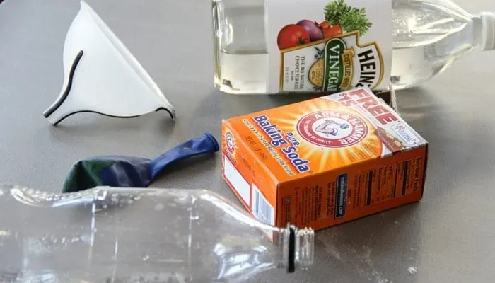Materials for Baking Soda and Vinegar Science Activity