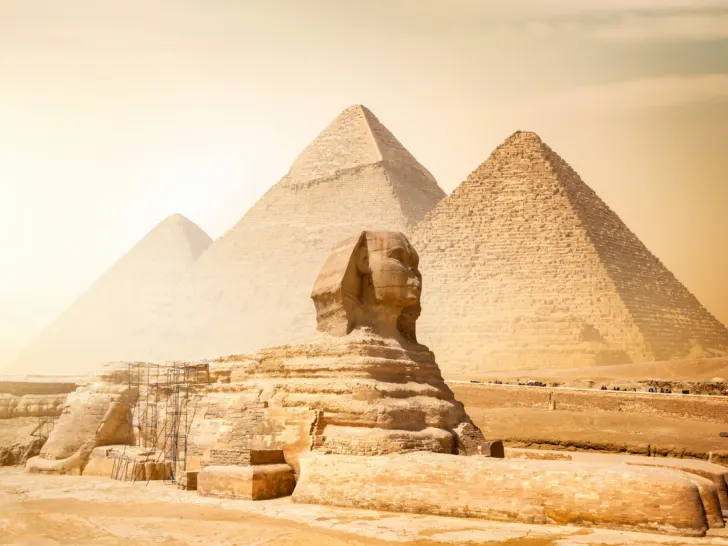 the sphinx and the great pyramids